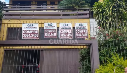 Casa com 3 quartos à venda na Rua Coronel Ruy da Cunha Paim, 35, Nonoai, Porto Alegre por R$ 900.000