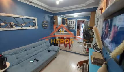 Casa em condomínio fechado com 2 quartos à venda na Rua Alcebíades Ribeiro, 65, Hípica, Porto Alegre por R$ 265.000