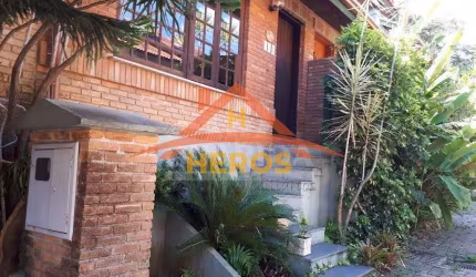 Casa em condomínio fechado com 2 quartos à venda na Avenida da Cavalhada, 6021, Cavalhada, Porto Alegre por R$ 430.000