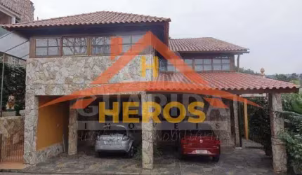 Casa com 4 quartos à venda na Rua Flor de Pessegueiro, 27, Vila Nova, Porto Alegre por R$ 500.000