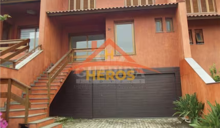 Casa em condomínio fechado com 3 quartos à venda na Avenida Cai, 735, Cristal, Porto Alegre por R$ 1.490.000