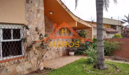 Casa com 4 quartos à venda na Rua Doutor Mário Totta, 2971, Tristeza, Porto Alegre por R$ 520.000