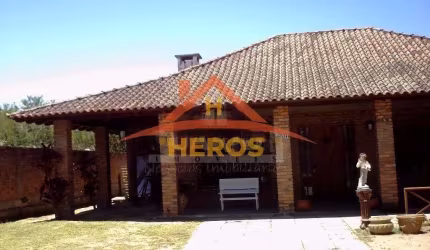 Casa com 2 quartos à venda na Rua Stringhini, 400, Restinga, Porto Alegre por R$ 550.000