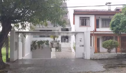Casa com 2 quartos à venda na Rua Padre João Batista Reus, 692, Vila Conceição, Porto Alegre por R$ 1.424.000