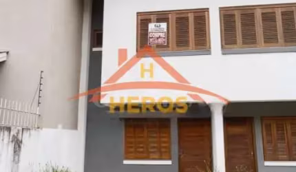 Casa com 3 quartos à venda na Rua Henrique Anawate, 484, Guarujá, Porto Alegre por R$ 560.000