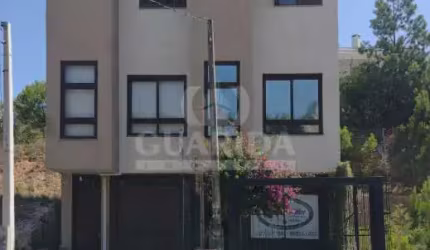 Casa com 3 quartos à venda na Rua Cícero Viana, 66, Aberta dos Morros, Porto Alegre por R$ 480.000