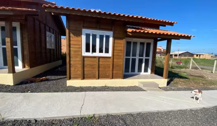 Vende-se 2 Casas Novas Tipo JK/Kitnet em Capão Novo!