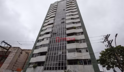 Apartamento Tres Quartos para Venda no Campo Grande