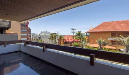 Apartamento Quatro Quartos para Venda no Rio Vermelho