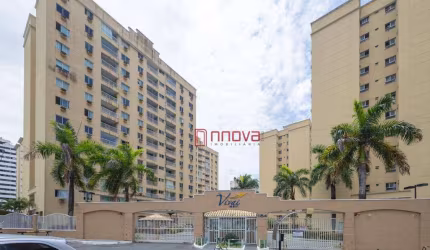 Apartamento Três Quartos para Venda no Imbuí
