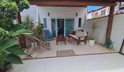 Casa Quatro Quartos para Venda em Stella Maris