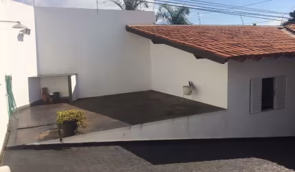 Excelente casa no Martins