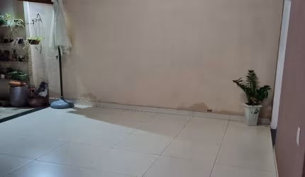 Vende-se excelente casa no Maravilha