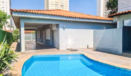 Casa térrea com 3 quartos à venda em Jardim Mariana - MT