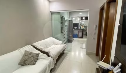 Condomínio com 3 quartos à venda em Jardim Imperial - MT