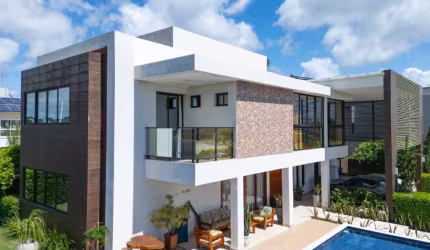 Casa Mobiliada 376m² - 5 Suítes - Cond. Fechado – Intermares