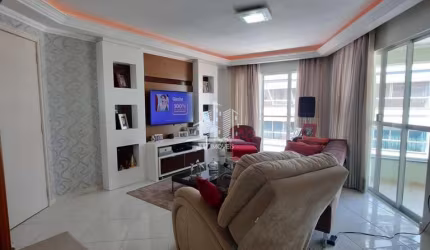 Apto bem localizado, 3 dormitorios, sendo 1 suite, Meia Praia, Itapema - SC