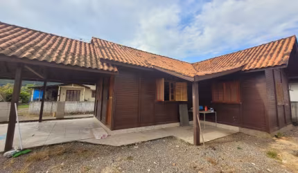Vendo casa de madeira, 100m², 2 quartos, rua Geral, Sul do Rio, Santo Amaro da Imperatriz - SC