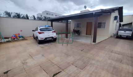 Casa à venda na Rua Matrinchã, sn, Residencial Aquários II, Goiânia, 300 m2 por R$ 529.900