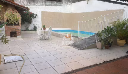 Casa 5 qts na Rua Magnólia Brasil