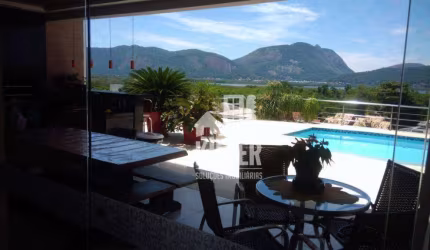 Casa com 4 quartos à venda, 440 m² por R$ 6.500.000 - Camboinhas - Niterói/RJ