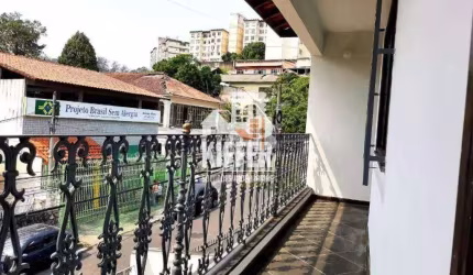 Casa com 2 dormitórios à venda no Fonseca