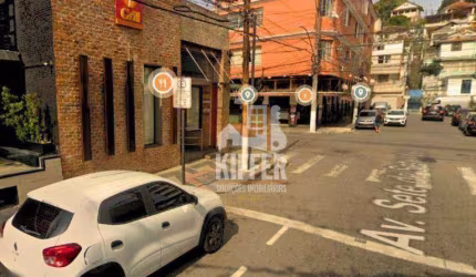 Casa com 5 dormitórios em Icarai