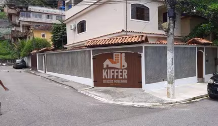 Casa com 4 dormitórios à venda, 300 m² por R$ 550.000,00 - Fonseca - Niterói/RJ