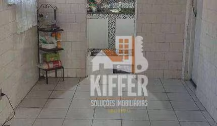 Sobrado com 2 quartos na Ponta da Areia