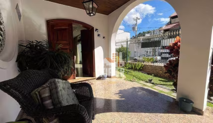 Casa com 3 quartos à venda, 400 m² por R$ 2.000.000 - São Francisco - Niterói/RJ