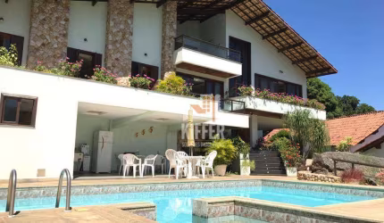 Casa com 4 dormitórios à venda, 437 m² por R$ 2.390.000,00 - Itaipu - Niterói/RJ