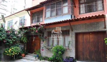 Casa --VENDA- 03 quartos-Icarai-Niterói.