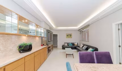 Apartamento 1 por andar com 4 dormitórios e 3 vagas à venda, 242 m² - Água Verde