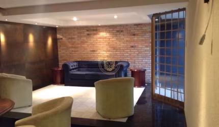 Casa comercial mobiliada no São Francisco
