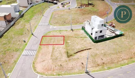 Terreno em condomínio clube no Santa Cândida
