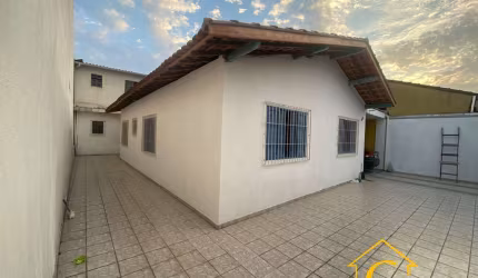 Casa à venda no bairro Belas Artes - Itanhaém/SP