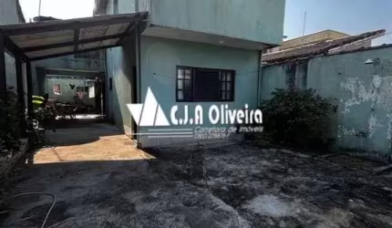 SOBRADO EM MONGAGUA