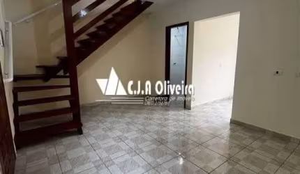 SOBRADO EM CONDOMINIO TRANQUILO EM MONGAGUA