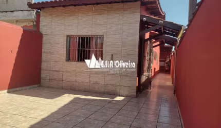 Casa em excelente localização na cidade de Mongaguá 
