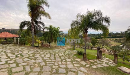 Chácara à venda com 4 dormitórios, 21900 m² por R$ 2.575.000,00 - Jardim das Palmeiras - Caçapava/SP
