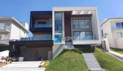 Casa à venda, belíssima, 4 suítes, no Condomínio Paratehy Norte!