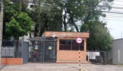 Apartamento com 2 quartos para alugar na Rua Zeferino Dias, 131, Sarandi, Porto Alegre, 48 m2 por R$ 1.200