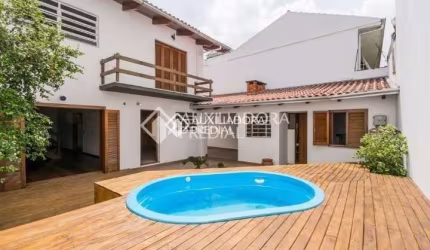 Casa em condomínio fechado com 3 quartos para alugar na Rua Maestro Mendanha, 25, Santana, Porto Alegre, 224 m2 por R$ 7.500
