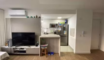 Apartamento com 3 quartos para alugar na Rua Jerônymo Zelmanovitz, 100, São Sebastião, Porto Alegre, 67 m2 por R$ 4.900