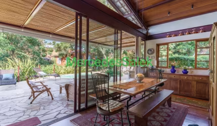 CASAS COM ALMA COLINAS DO ERMITAGE