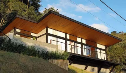 Casa para Venda em Teresópolis, Albuquerque, 3 dormitórios, 1 suíte, 2 banheiros, 1 vaga