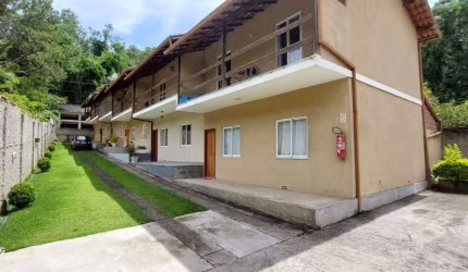 Casa para Venda em Teresópolis, Parque do Imbuí, 3 dormitórios, 1 suíte, 3 banheiros, 1 vaga