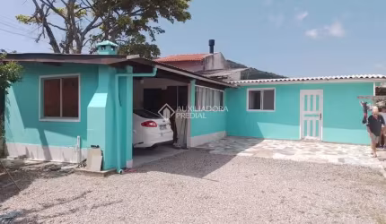 Casa com 3 quartos à venda na Rua Monte Cambirela, 01, Praia de Fora, Palhoça, 80 m2 por R$ 279.000