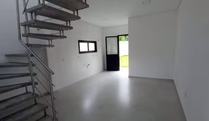 Casa com 2 quartos à venda na Rua Moinho Rio Vermelho, 927, São João do Rio Vermelho, Florianópolis, 91 m2 por R$ 630.000