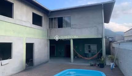 Casa com 3 quartos à venda na dos Copos-de-Leite, 35, Barra do Aririú, Palhoça, 156 m2 por R$ 599.000